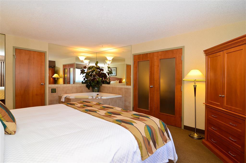 Best Western Plus Calgary Centre Inn Стая снимка