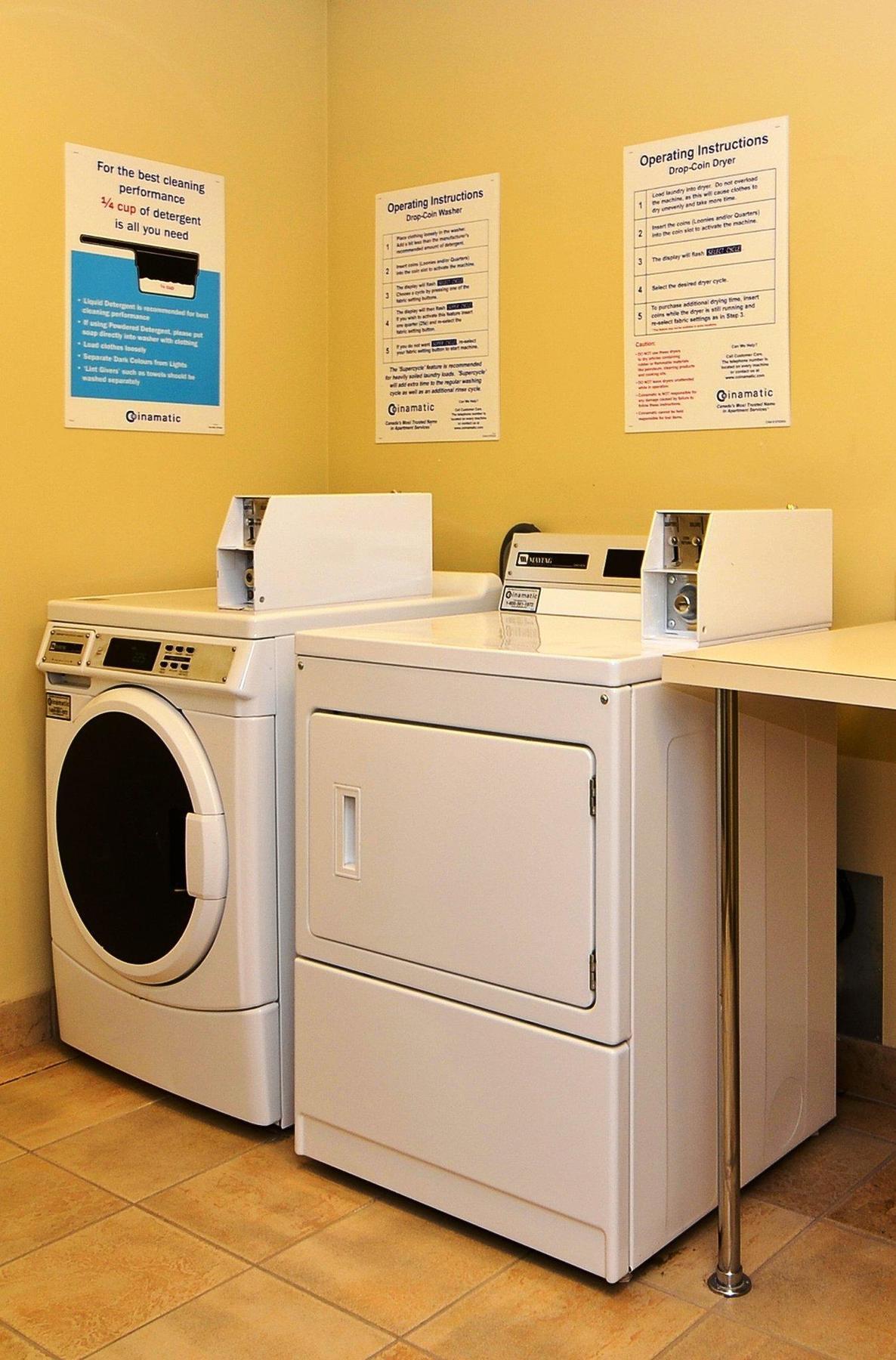 Best Western Plus Calgary Centre Inn Екстериор снимка