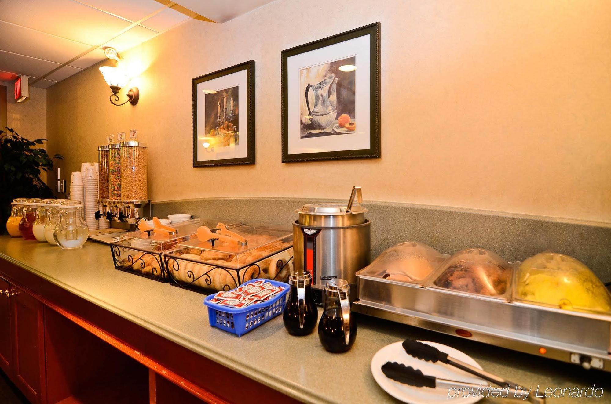 Best Western Plus Calgary Centre Inn Екстериор снимка