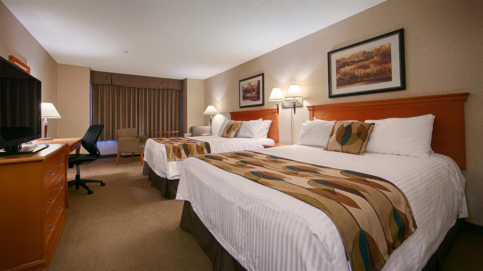 Best Western Plus Calgary Centre Inn Екстериор снимка